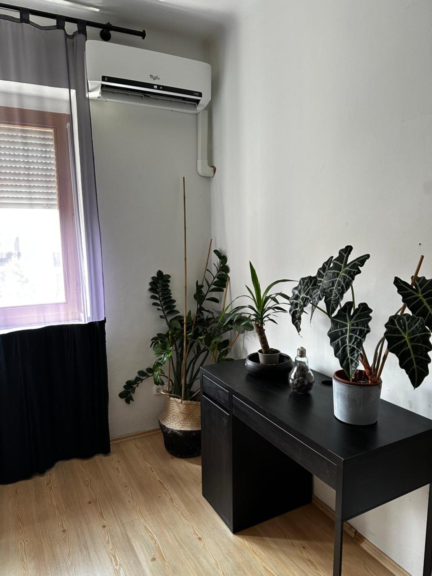 City Center Apartman Gyor Bagian luar foto