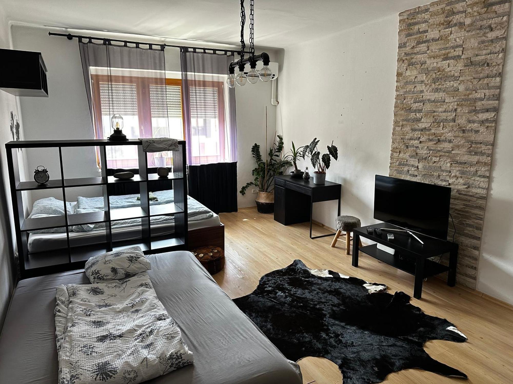 City Center Apartman Gyor Bagian luar foto