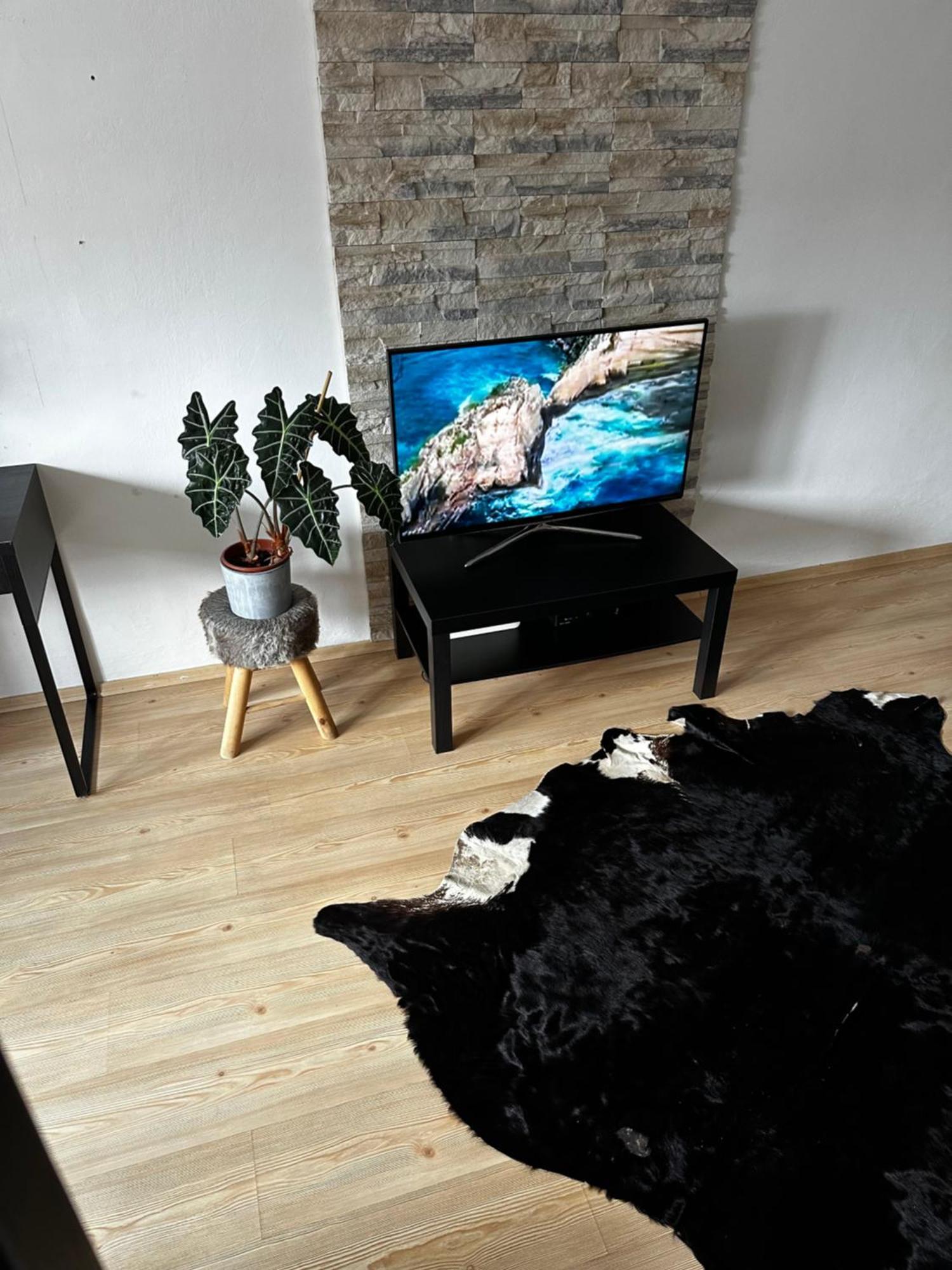 City Center Apartman Gyor Bagian luar foto